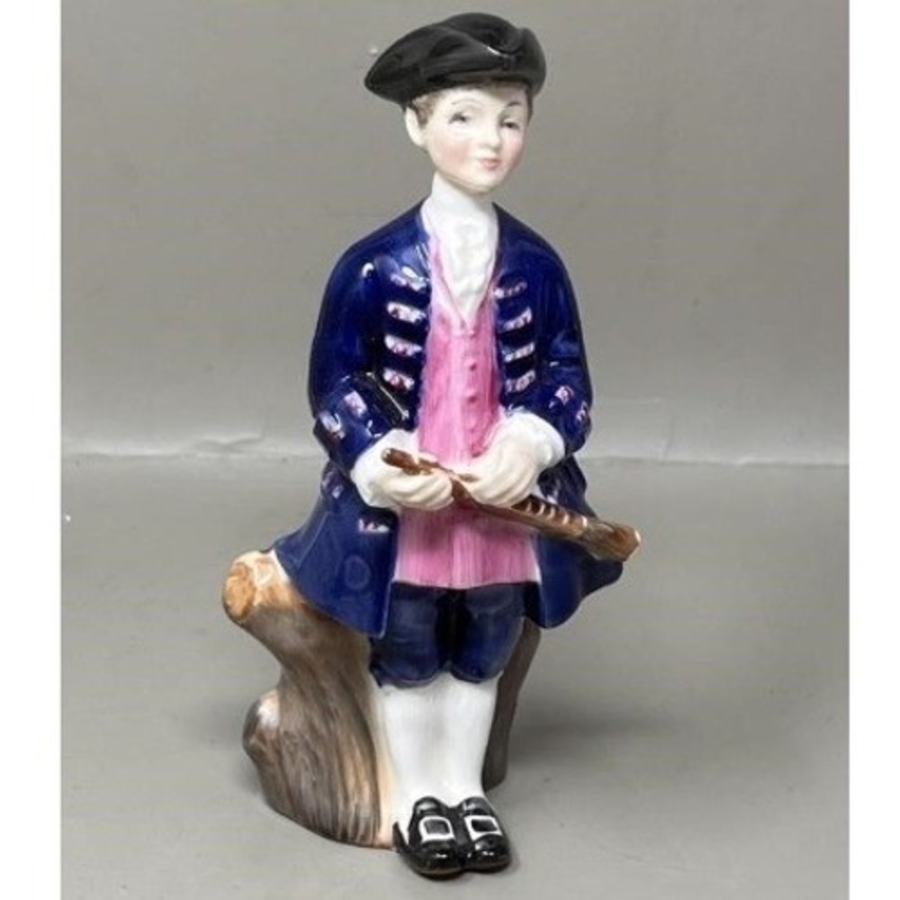 VTG Royal Doulton Boy from Williamsburg HN2143 1966 Blue Coat Flute Figurine